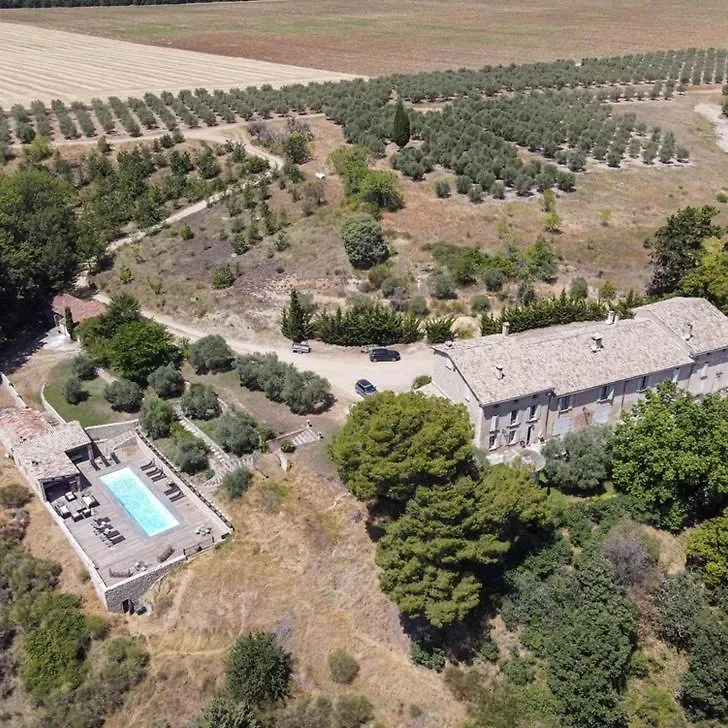 Guest house Suite Piscine Valensole